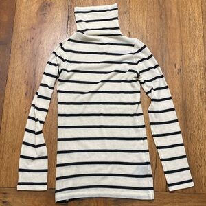 Club Monaco cashmere blend size M